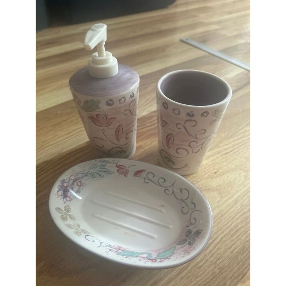 Set of 3 bathroom decor